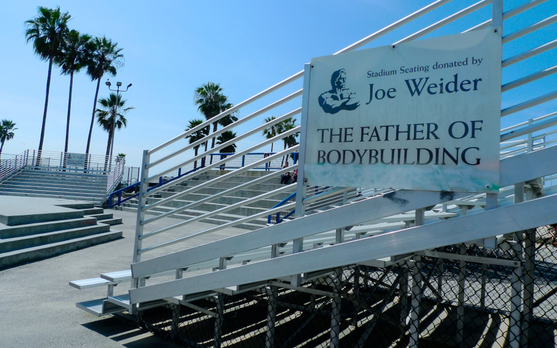 Illustration for article titled A Day at Muscle Beach with the World's Strongest Man